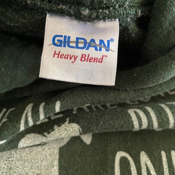 Gildan Sweatshirt Women’s Size Large Hooded Green Princesses Are Born In April - Picture 7 of 8